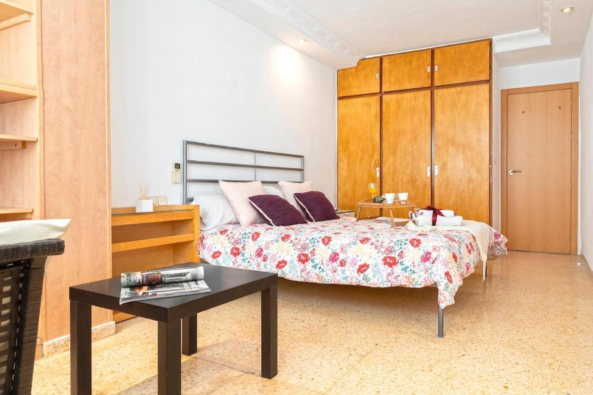 -Malagasunapts- West Beach Malaga Seafood & Relax Extérieur photo